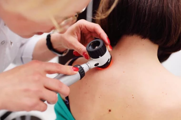 Dermatologijos klinika Vilniuje: kaip išsirinkti patikimą odos priežiūros specialistą